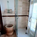 Samoa Apartment *